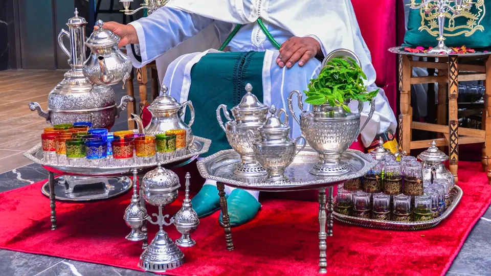tea-ceremony-morocco